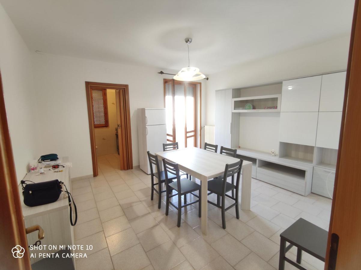 Casa Di Gigi- Comodo Appartamento In 加拉蒂纳 外观 照片