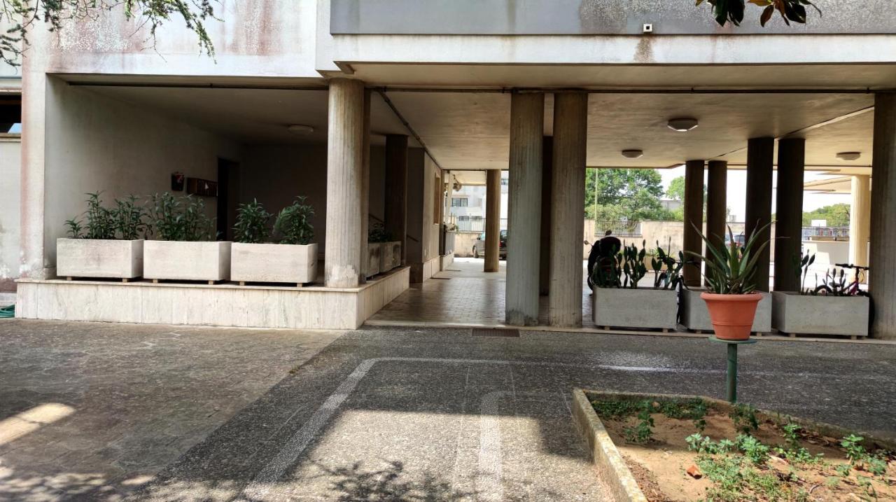 Casa Di Gigi- Comodo Appartamento In 加拉蒂纳 外观 照片