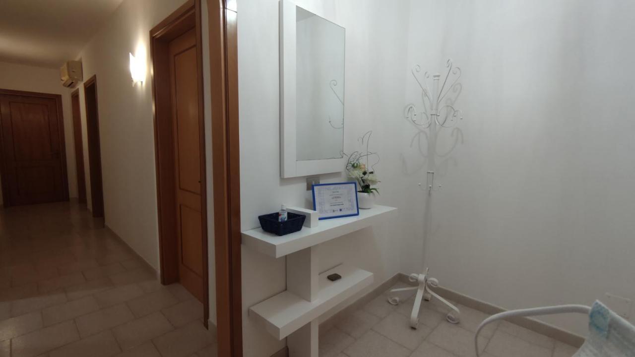 Casa Di Gigi- Comodo Appartamento In 加拉蒂纳 外观 照片